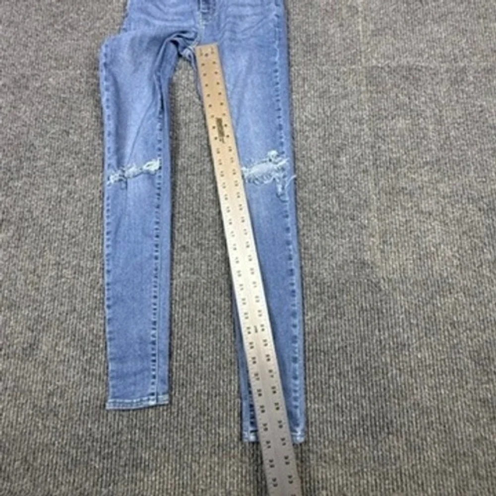 Levis 720 High Rise Super Skinny Distressed Blue Jeans Womens 26x32 52797-0396